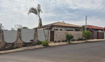 CASA EM BAIRRO NOBRE