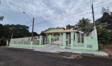 EXCELENTE CHÁCARA EM BAIRRO