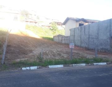TERRENO PRÓXIMO AO CENTRO