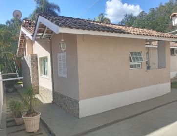 CASA COND. FECHADO