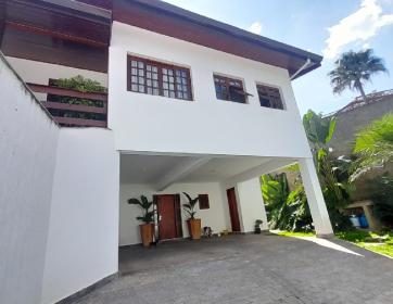 CASA BAIRRO NOBRE