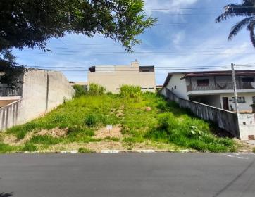 TERRENO EM BAIRRO