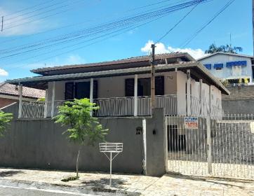 CASA EM BAIRRO