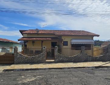 CASA EM BAIRRO