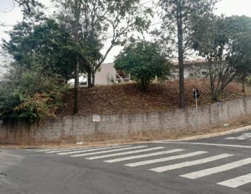 TERRENO EM BAIRRO