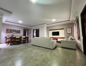 CASA PRÓXIMO AO CENTRO  