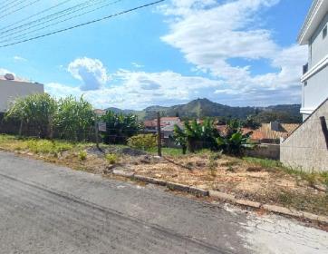 TERRENO EM BAIRRO