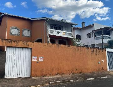 CASA EM BAIRRO