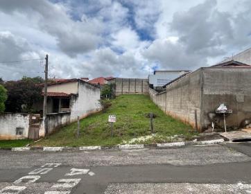 TERRENO EM BAIRRO